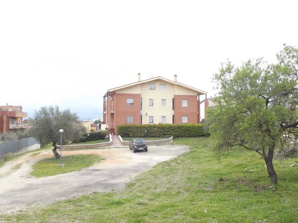La Specchia Acomodação com café da manhã Matera Exterior foto